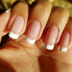 Flanders Nail Salon - Uneven lines, globs of paint, & you can still see the white of my nails. Terrible!!