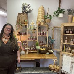 The Ramblin Bee - Kindest human/owner of The Ramblin Bee. Gallatin's own Bee Charmer.