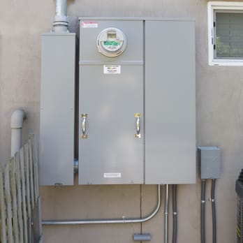 Berkeley Electric - Berkeley Electric changed from 200 amp outdated main electrical panel to new updated 320 amp main electrical panel. - Electricians Near Me - Berkeley, California