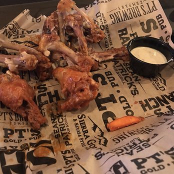 PT's Gold - Sports Bars Near Me - Las Vegas, Nevada