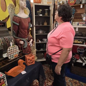 Amelia Antique Mall - Used, Vintage & Consignment Near Me - Amelia, Ohio Amelia Antique Mall - Used, Vintage & Consignment Near Me - Amelia, Ohio