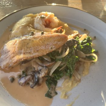 Monkeypod Kitchen - Chef special fish - New American Near Me - Lahaina, Hawaii