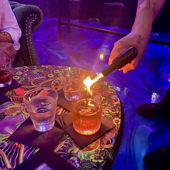 Endless Bummer - Cocktail theater ! - Tiki Bars Near Me - Houston, Texas