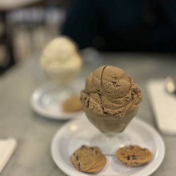 Fenton's Creamery - Caramel Almond (back), Butter Pecan (front) - Ice Cream & Frozen Yogurt Near Me - Vacaville, California