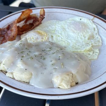 Hi Tulip Cafe - Eggs, bacon, sausage gravy over biscuits - American Near Me - Flagler Beach, Florida Hi Tulip Cafe - Eggs, bacon, sausage gravy over biscuits - American Near Me - Flagler Beach, Florida