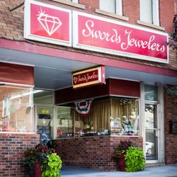 Swords Jewelers - A view of our store front in downtown Guntersville Alabama