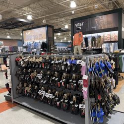DICK'S Sporting Goods