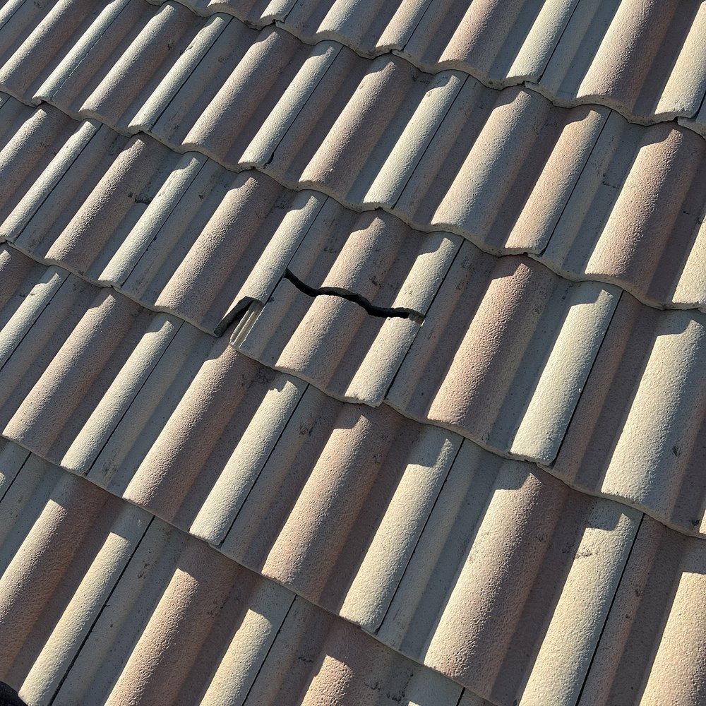 Victory Roofing - Cracked roof tile - Roofing Near Me Victory Roofing - Cracked roof tile - Roofing Near Me