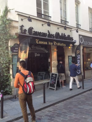 Le Caveau des Oubliettes by null