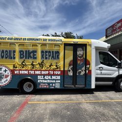 ATX Mobile Bicycle Repair - Will fit cargo bikes, E -Moto, and any specialty bike on its retractable ramp.