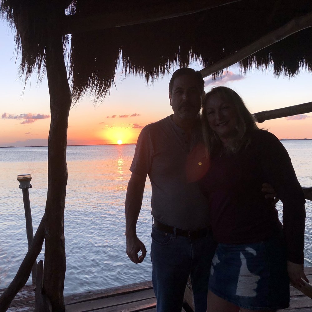 Thai Restaurant - very happy couple after dinner - Thai Near Me - Cancún, ROO Thai Restaurant - very happy couple after dinner - Thai Near Me - Cancún, ROO