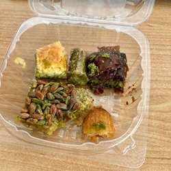 Al Aqsa Restaurant - Pistachio sweets