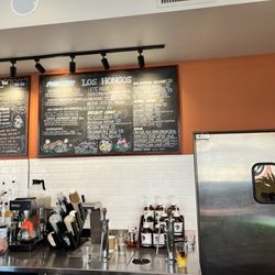 Los Hongos Cafe and Plant Bar
