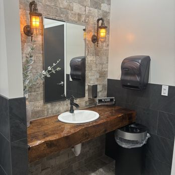 Emma's Gourmet Popcorn - Bathroom - Popcorn Shops Near Me - Gordonville, Pennsylvania Emma's Gourmet Popcorn - Bathroom - Popcorn Shops Near Me - Gordonville, Pennsylvania