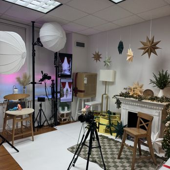Snap Box - Session Photography Near Me - Flushing, New York Snap Box - Session Photography Near Me - Flushing, New York