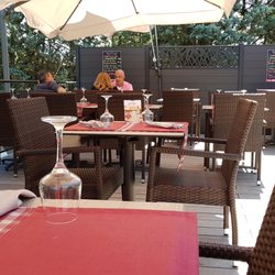 Des Lys d'Alsace - une jolie terrasse d'été
