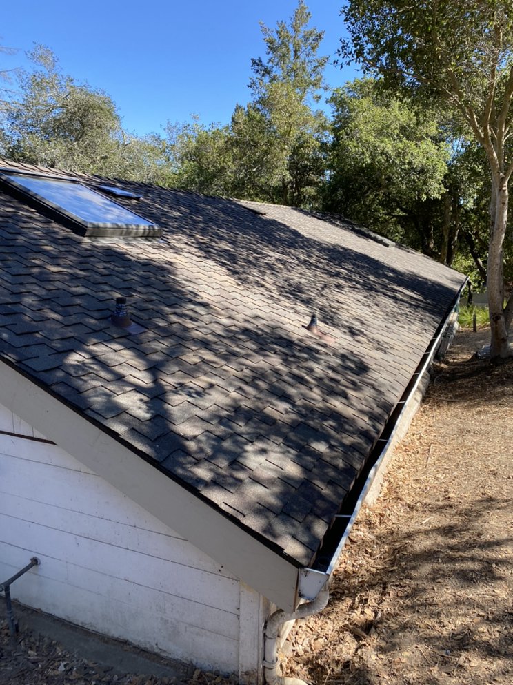 Slide of Pio’s Roofing