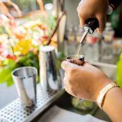 The Bartender Truck - Mobile bars that will impress!