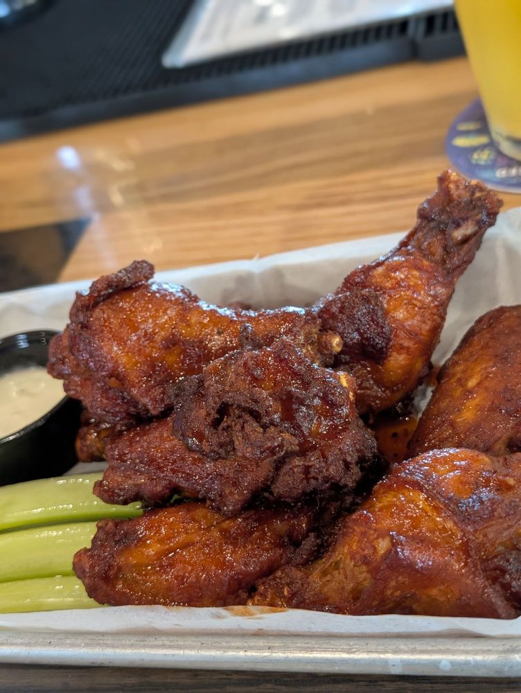Hancock Pour House Logo