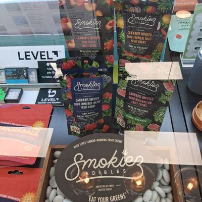 Strain Stars Cannabis Dispensary & Delivery by null