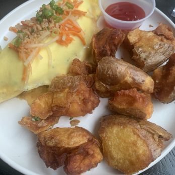 Pamana - Adobo omelette with potatoes - Breakfast & Brunch Near Me - Portland, Oregon Pamana - Adobo omelette with potatoes - Breakfast & Brunch Near Me - Portland, Oregon