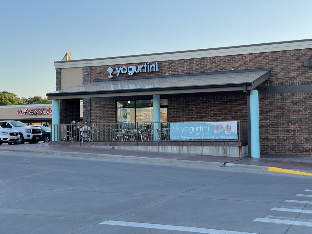 YOGURTINI Updated September 2024 22 Photos & 29 Reviews 233 N