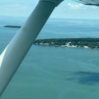 Put-In-Bay Airport - Right downwind Rwy 03 - Airports Near Me - Put In Bay, Ohio