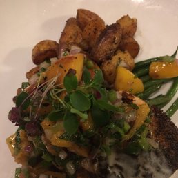 Fresh Salmon w/Green Beans/Mango salsa and broiled new potatoes Fresh Salmon w/Green Beans/Mango salsa and broiled new potatoes