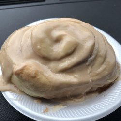 Mountain View Country Market - Free cinnamon rolls on the weekends. I think I must have died and gone to heaven.