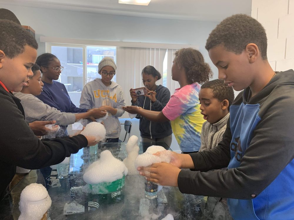 Educating Young Minds - reading tutor in Los Angeles, CA