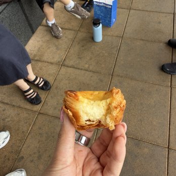 Bakehouse - sour dough egg tarts filling - Bakeries Near Me - Hong Kong, HK Bakehouse - sour dough egg tarts filling - Bakeries Near Me - Hong Kong, HK