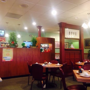 Veggie Lee - Dining area - Vegan Near Me - Hayward, California