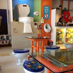 Boracay Toilet Restaurant - Selfy spot