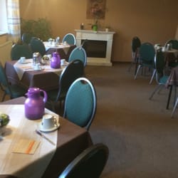Gasthof und Hotel Roter Hirsch - Süßer , gemütlicher Raum zum frühstücken