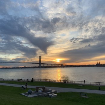 Windsor Waterfront - Parks Near Me Windsor Waterfront - Parks Near Me