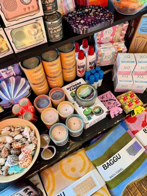 Foursided Card + Gift - On Clark in Lakeview by null