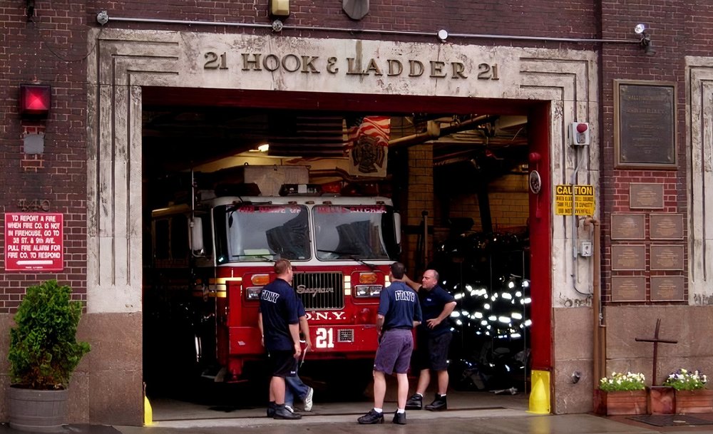 NEW YORK CITY FIRE DEPARTMENT Updated September 2024 46 Photos 1