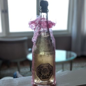 Spindrift Inn - Champagne on the house! - Hotels Near Me - Monterey, California
