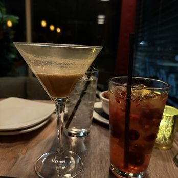 Social Lounge & Bar - Expresso martini and social smash - Lounges Near Me - Glastonbury, Connecticut