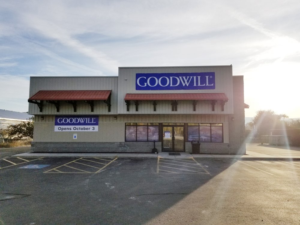 GOODWILL STORE Updated September 2024 2124 N 1st St, Hamilton
