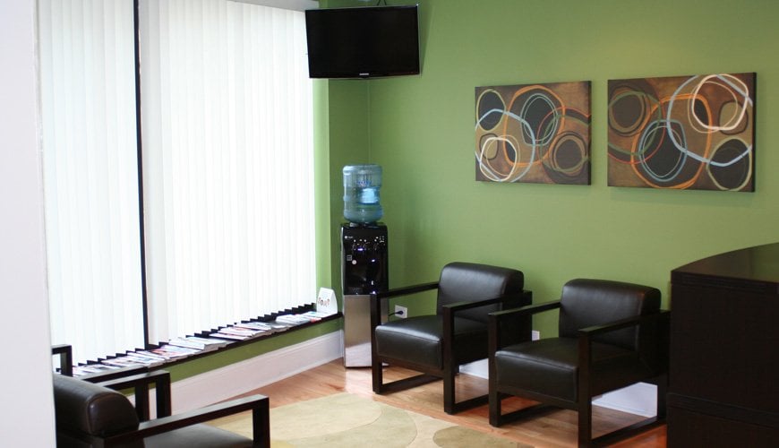 KISS DENTAL Updated October 2024 21 Reviews 3500 Dempster, Skokie