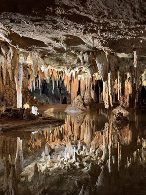 Luray Caverns by null