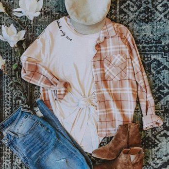RusticThread Boutique - Women's Clothing Near Me - Fort Collins, Colorado