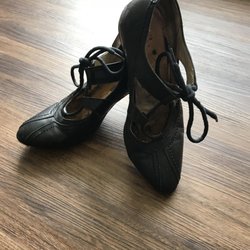 Shoe Muse - I was recommended these shoes from the awesome staff over a year ago. Having shoes last over a year while being a waitress is amazing.