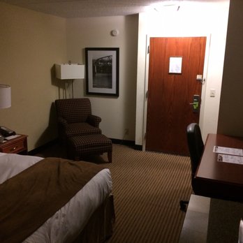 Radisson Hotel Bismarck - Small dated room. - Hotels Near Me - Bismarck, North Dakota Radisson Hotel Bismarck - Small dated room. - Hotels Near Me - Bismarck, North Dakota