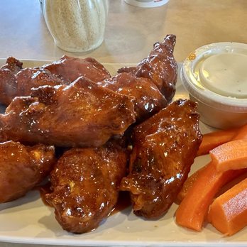 Nik n Willies Pizza of Mammoth - Buffalo Wings. - Pizza Near Me - Mammoth Lakes, California Nik n Willies Pizza of Mammoth - Buffalo Wings. - Pizza Near Me - Mammoth Lakes, California