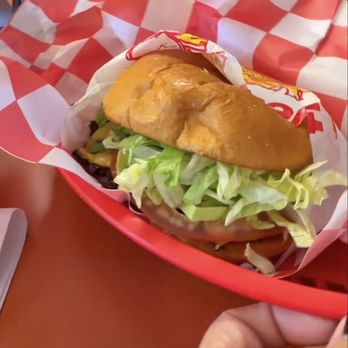 Dad's Dog & Burger - Single patty burger - Burgers Near Me - Pittsburgh, Pennsylvania Dad's Dog & Burger - Single patty burger - Burgers Near Me - Pittsburgh, Pennsylvania
