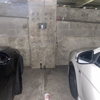 Villas at the Rim - Trash in parking garage left for days - Apartments Near Me - San Antonio, Texas Villas at the Rim - Trash in parking garage left for days - Apartments Near Me - San Antonio, Texas