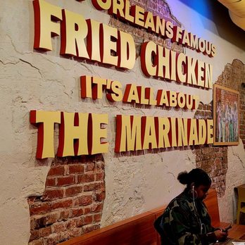 Willie's Chicken Shack - Willie's Chicken Shack - Interior - Cajun/Creole Near Me - New Orleans, Louisiana Willie's Chicken Shack - Willie's Chicken Shack - Interior - Cajun/Creole Near Me - New Orleans, Louisiana