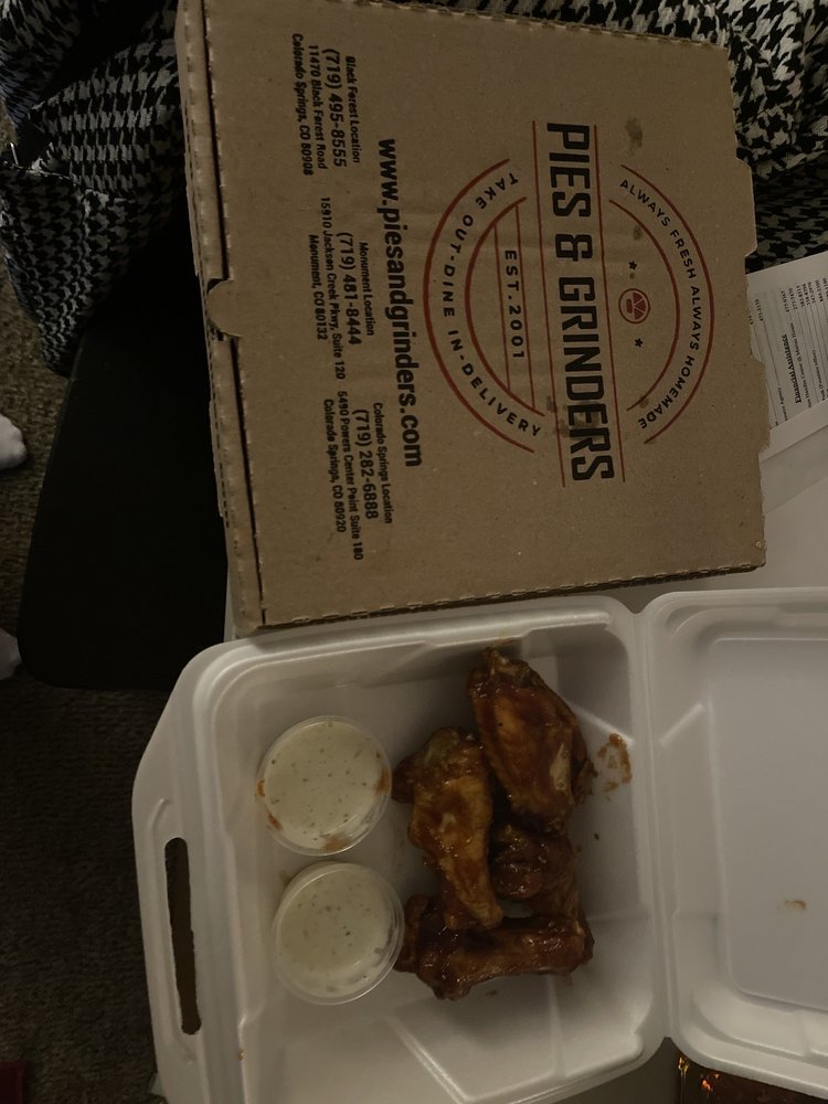 COLORADO SPRINGS PIES AND GRINDERS Updated July 2024 50 Photos